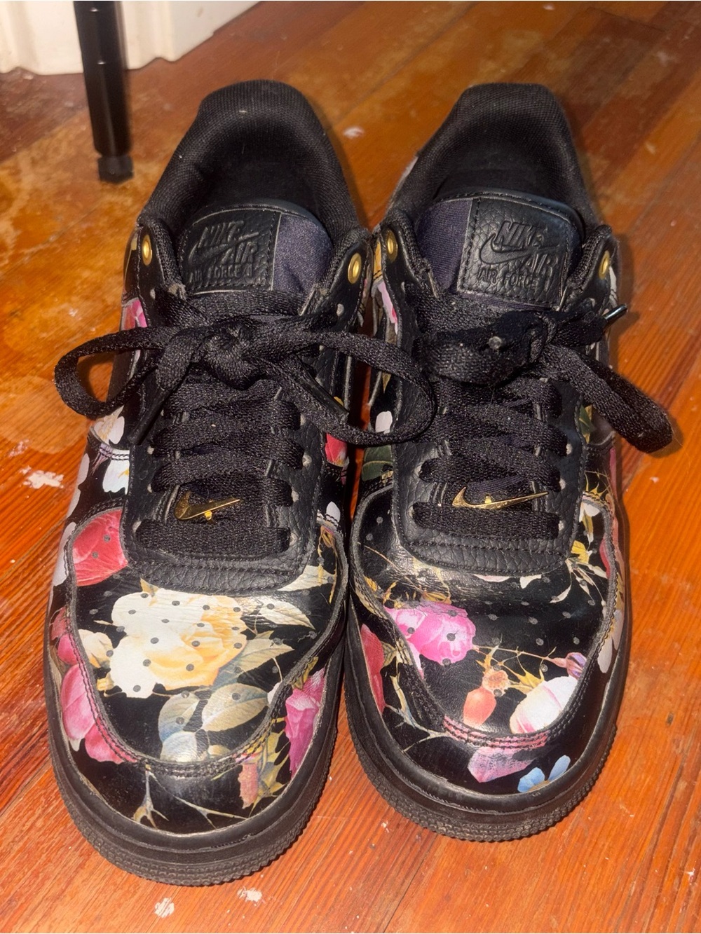 Nike Black Floral Women’s Lace-Up Sneakers with Gold Details